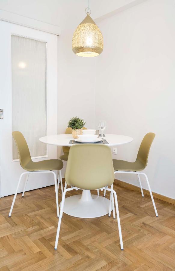 1 Bedroom Apt In Petralona 15 Minutes From Acropolis アテネ エクステリア 写真
